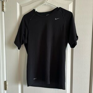 Men’s Small Black Nike FIT DRY Tee